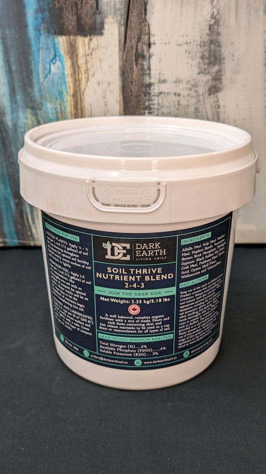 Dark Earth Soil Thrive Nutrient Blend (2-4-3)