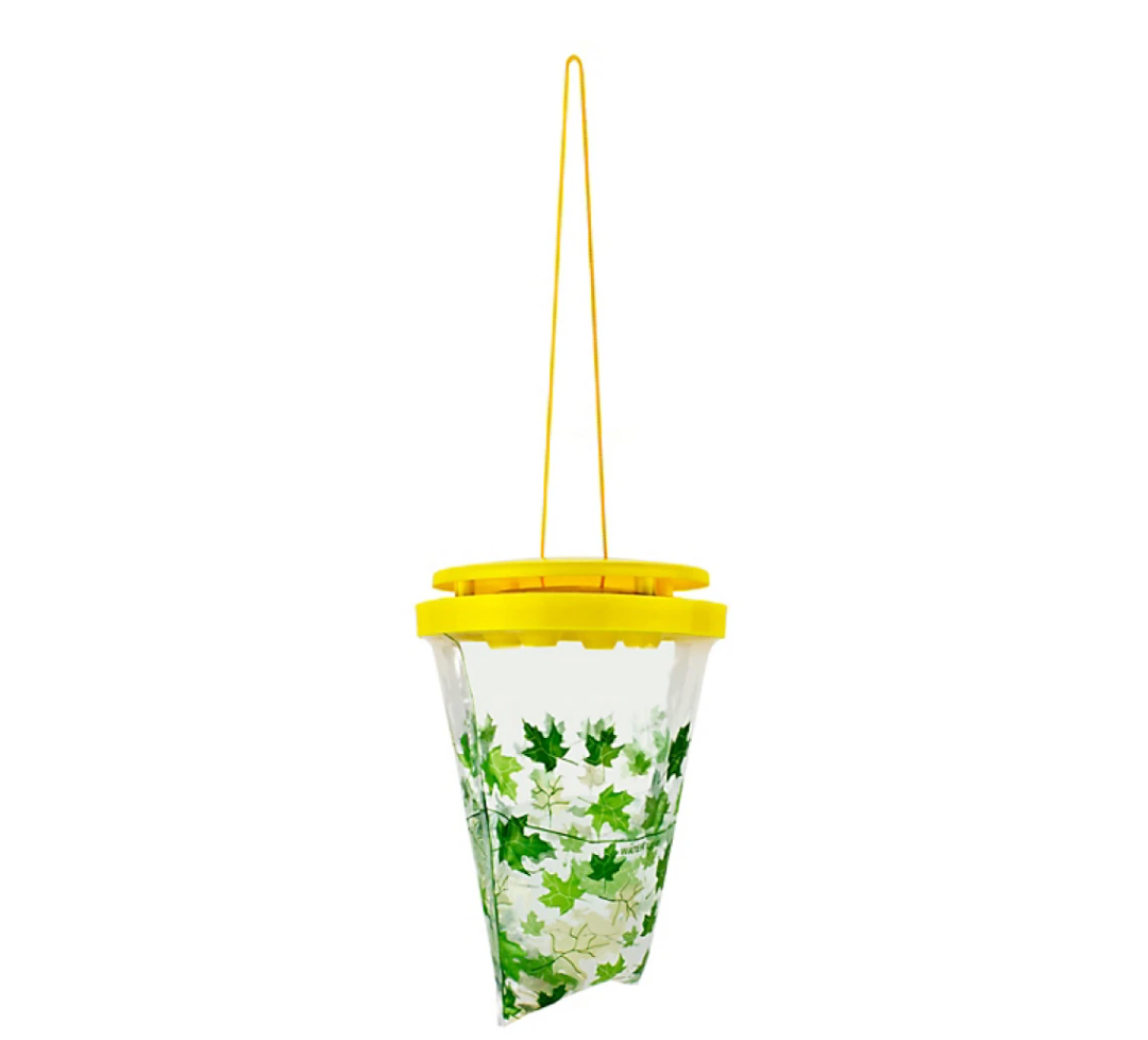 Victor Reusable Yellow Jacket Insect Trap & Magnet Bag Trap